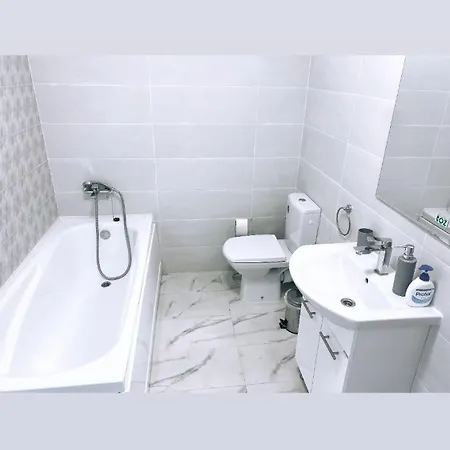 Blue Wave Mamaia Nord Апартаменты *