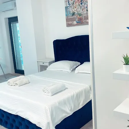 Blue Wave Mamaia Nord Апартаменты